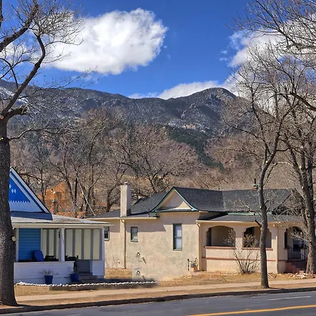 Historic Home W/Pikes Peak Views
